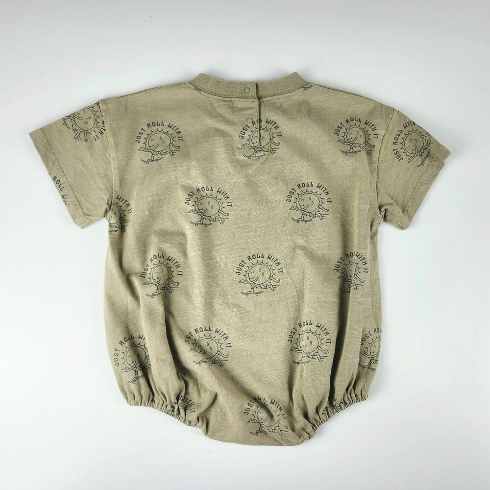 NWT Rylee + Cru Relaxed Short Sleeve Bubble Romper / Just Roll With It - Picture 5 of 6